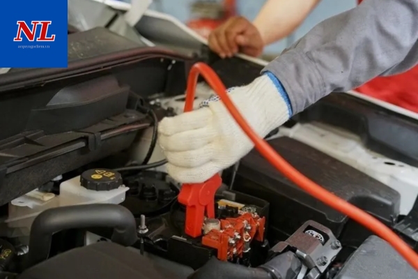 bão dưỡng ắc quy nước